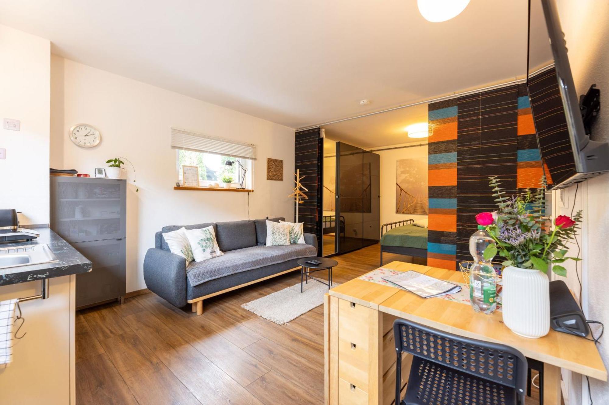 Ideal Fuer Kurze Aufenthalte - Gemuetliches 1-Zimmer-Apartment Adelsdorf Exteriér fotografie