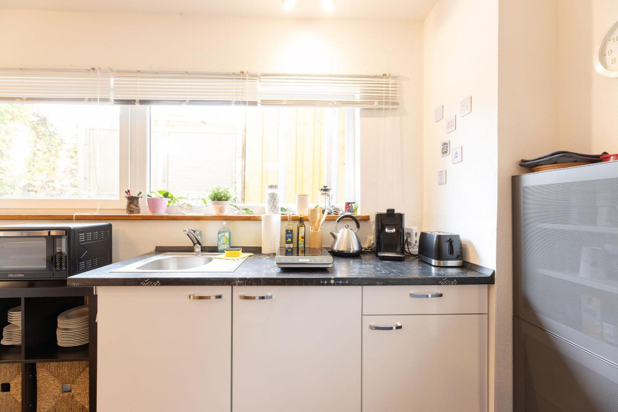 Ideal Fuer Kurze Aufenthalte - Gemuetliches 1-Zimmer-Apartment Adelsdorf Exteriér fotografie