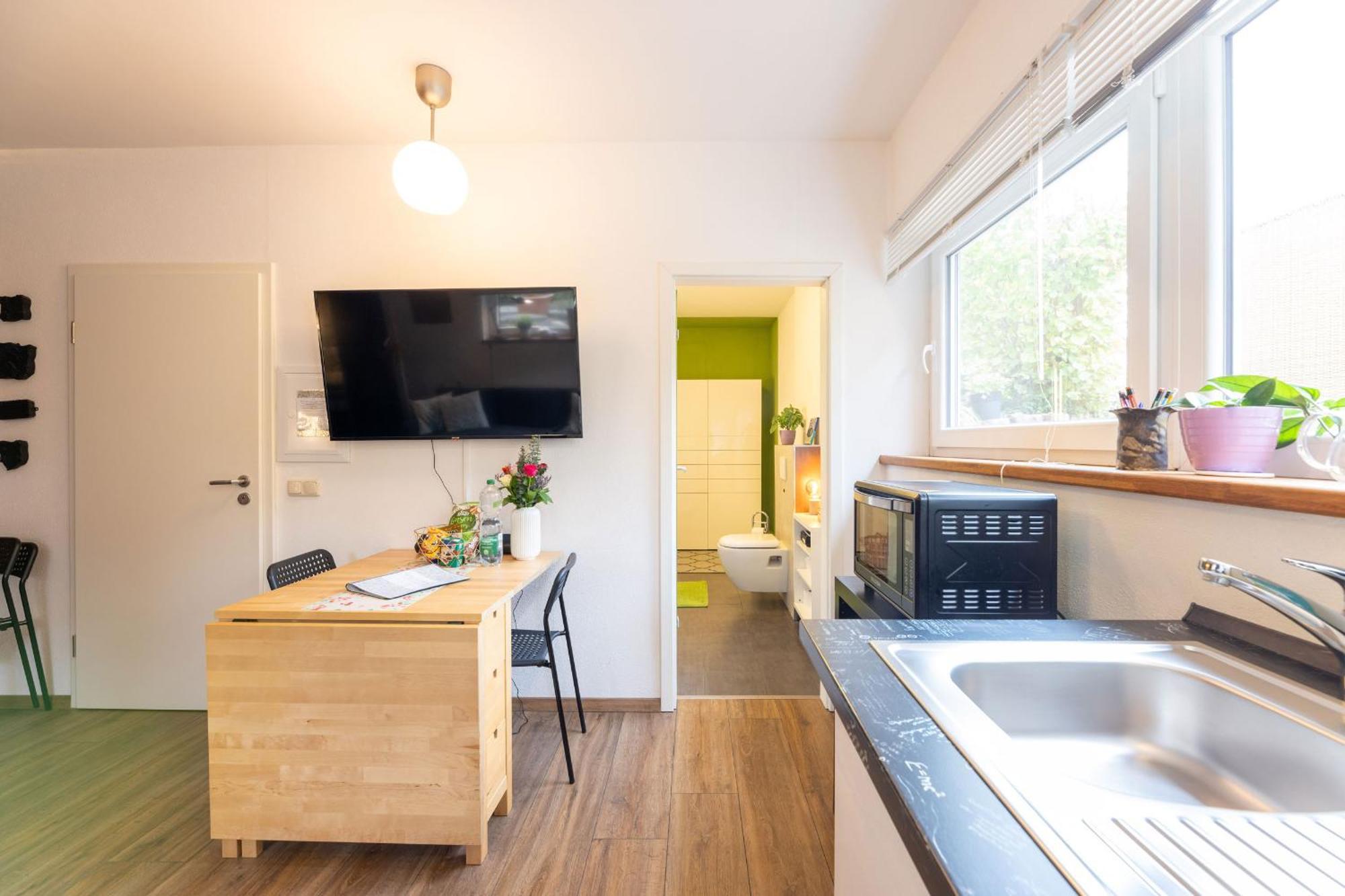 Ideal Fuer Kurze Aufenthalte - Gemuetliches 1-Zimmer-Apartment Adelsdorf Exteriér fotografie